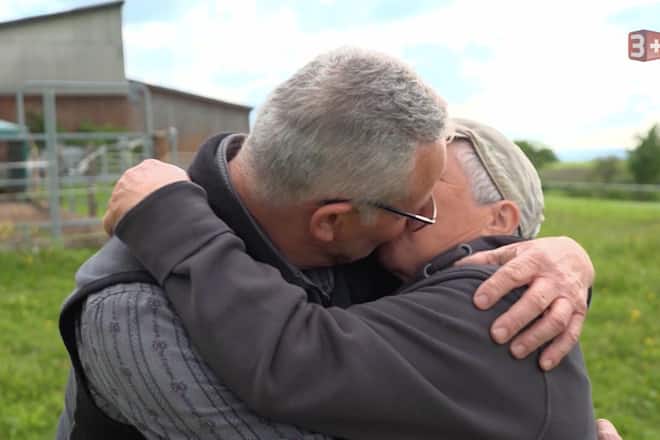 Gabi fühlt sich bei ihrem Röbi richtig wohl.