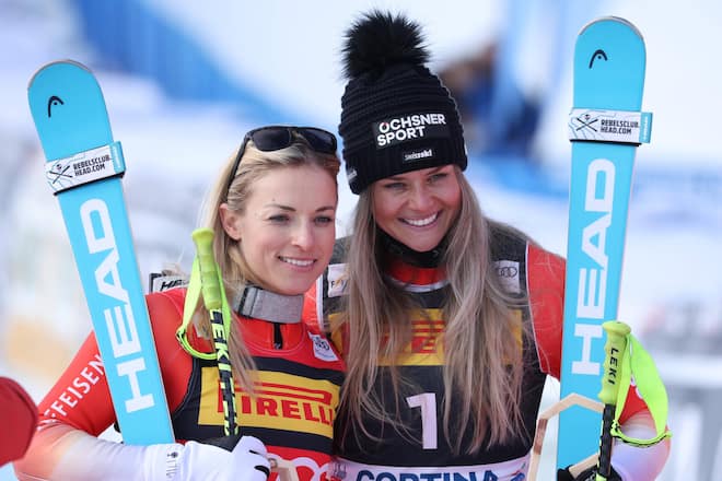 Hattrick in Cortina: Auf der italienischen Piste stehen Gut-Behrami und Suter zum dritten Mal zusammen auf dem Treppchen.