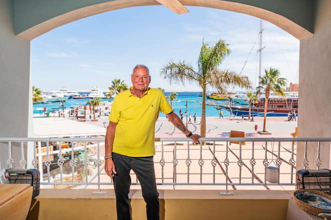 Orientalisches Flair: Fredy Suter wohnt am Jachthafen von Hurghada. Ganz in der Nähe betreibt der Pensionär die «Restobar Don Fredy».