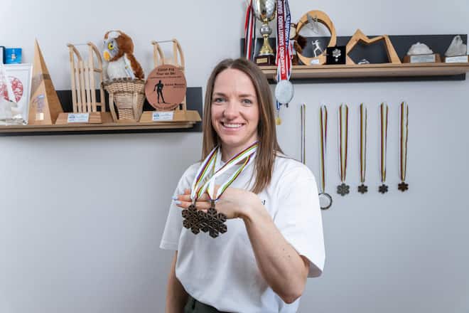 Doppel-Bronze: Vom norwegischen Trondheim kann Fähndrich zwei neue Medaillen an ihre Siegerwand hängen.