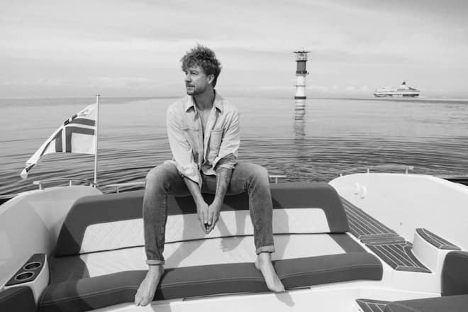 <p>Mein Lieblingsstück: Ich liebe mein Boot namens «Booa Helsinki». Wenn ich zu Hause bin und Zeit habe, kann man sicher sein, dass man mich auf dem Wasser findet.</p>