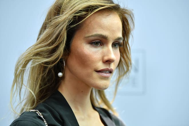 <p>Hollywoodstar mit australischen und Schweizer Wurzeln: Isabel Lucas. Ob ihr Baby auch einen Schweizer Pass bekommt? </p>