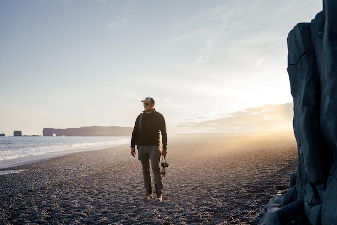 <p>Den Kopf lüften, sich erden. Im Sommer erfüllt sich Abfahrer Niels Hintermann den Traum von einer Reise durch Island.</p>