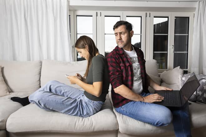 <p>Manu Burkart mit seiner Tochter Alya. </p>