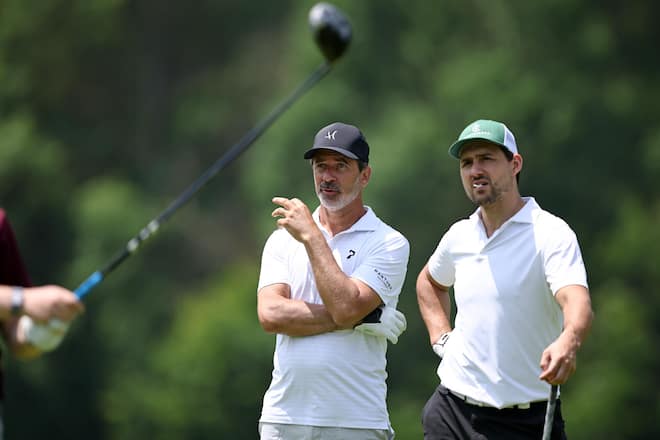 <p>Zwei Bündner mit Starstatus: Kultkoch Andreas Caminada (l.), Eishockeyprofi Nino Niederreiter.</p>