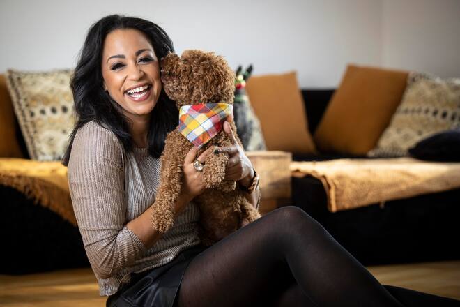 Fabienne Louves, Pudel Henry