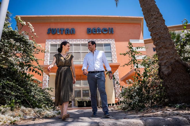 Foto: Joseph Khakshouri, 10-12.04.2024 Geschäftsreise Repo mit Hotelplan CEO Laura Meyer Bassel Sami Saad, Chairman ALDAU (Development) zeigt das verlassene Hotel das er kaufen und entwickeln möchte Hurghada (Ãgypten) Laura Meyer, Hotelplan in Ãgypten. ©Joseph Khakshouri