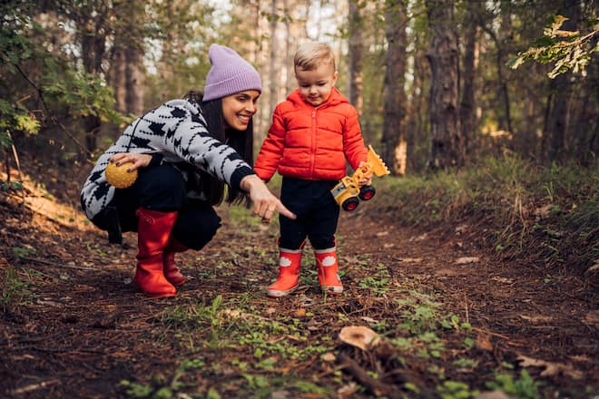 Familienausflug: Auf diese Dinge gilt es beim Pilze sammeln mit Kindern zu achten