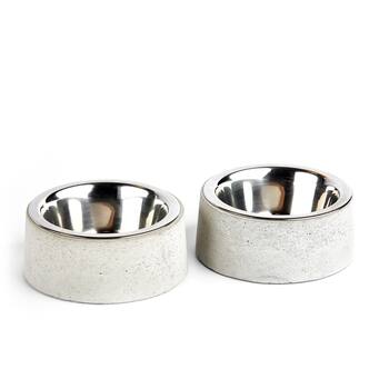 Futterstation von Concrete