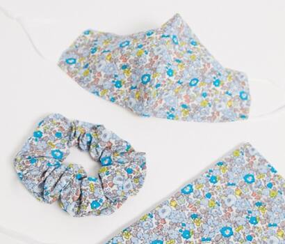 geblümter Mundschutz