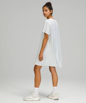 Kleid von Lululemon