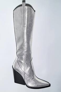 HOHER STIEFEL IN METALLIC-OPTIK