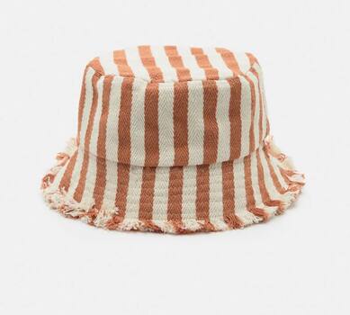 Bucket hat Pull & BEAR