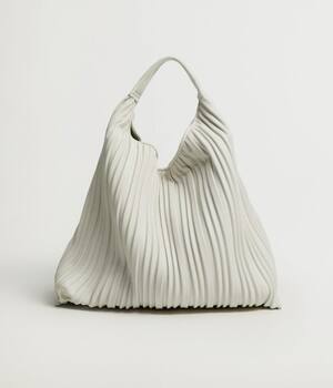 Plissierte Beuteltasche von Mango