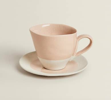 Teetasse aus Porzellan