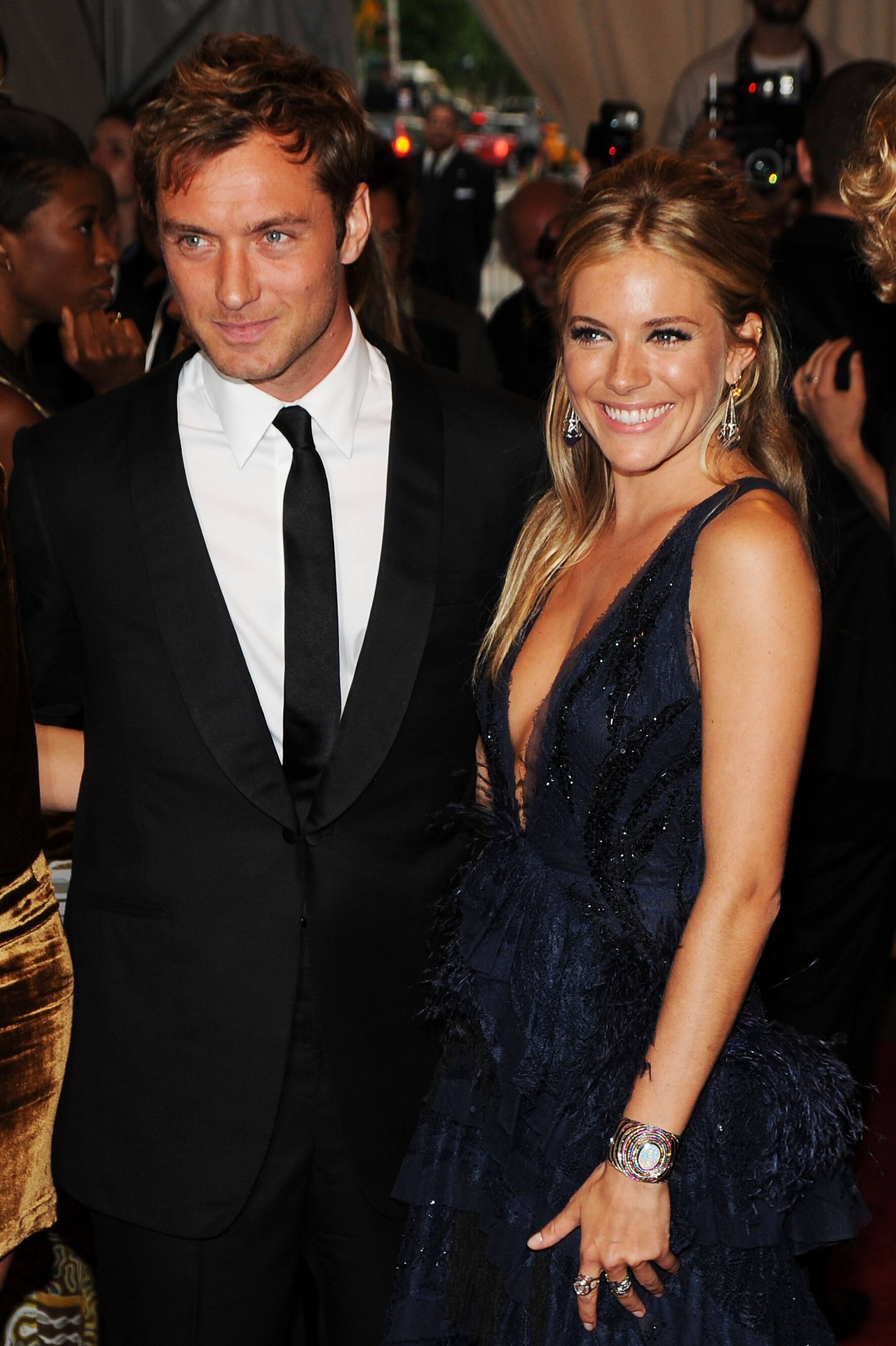 NEW YORK - MAY 03: Actor Jude Law (L) and actress Sienna Miller attend the Costume Institute Gala Benefit to celebrate the opening of the "American Woman: Fashioning a National Identity" exhibition at The Metropolitan Museum of Art on May 3, 2010 in New York City. (Photo by Dimitrios Kambouris/FilmMagic)