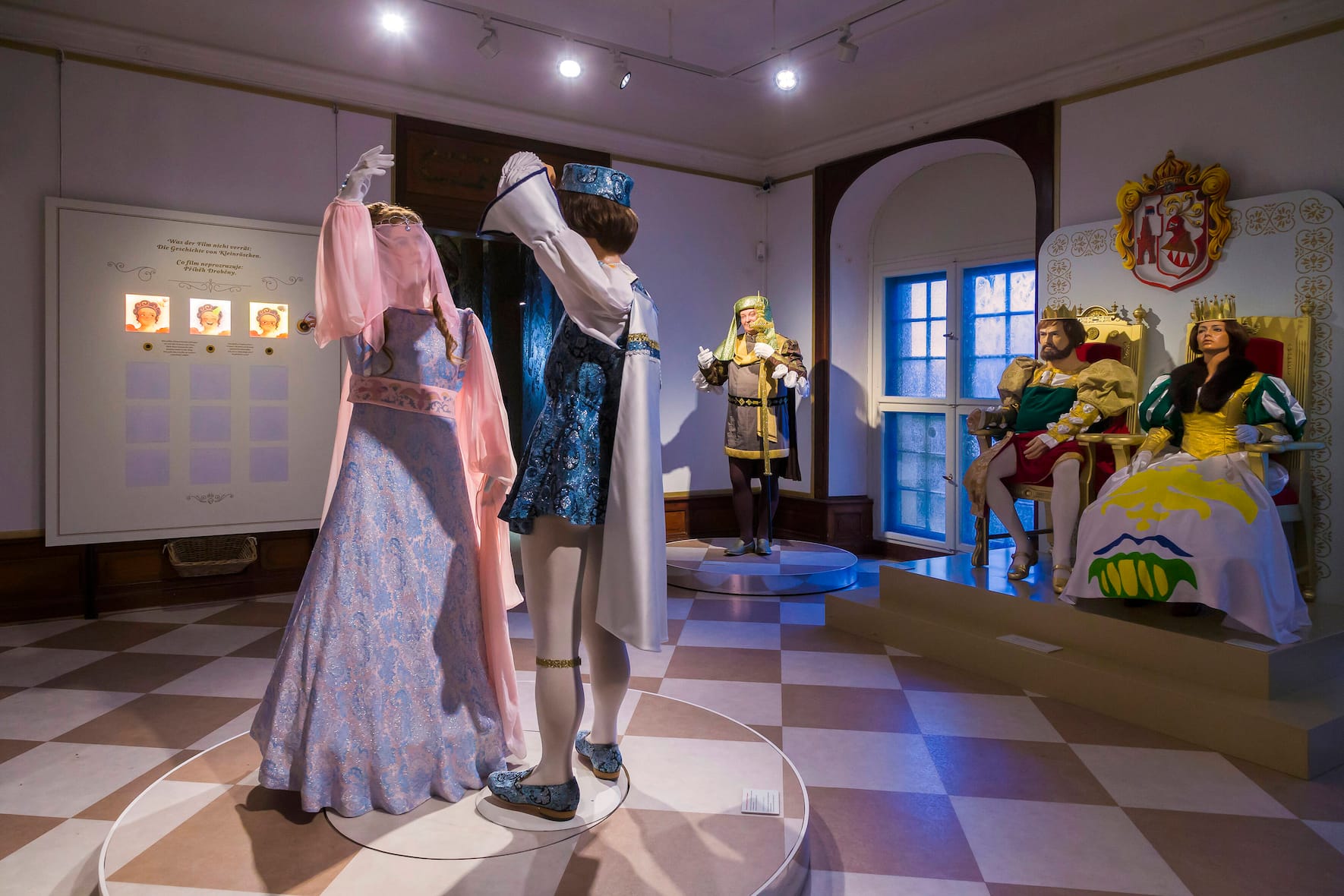 Drei Haselnüsse für Aschenbrödel