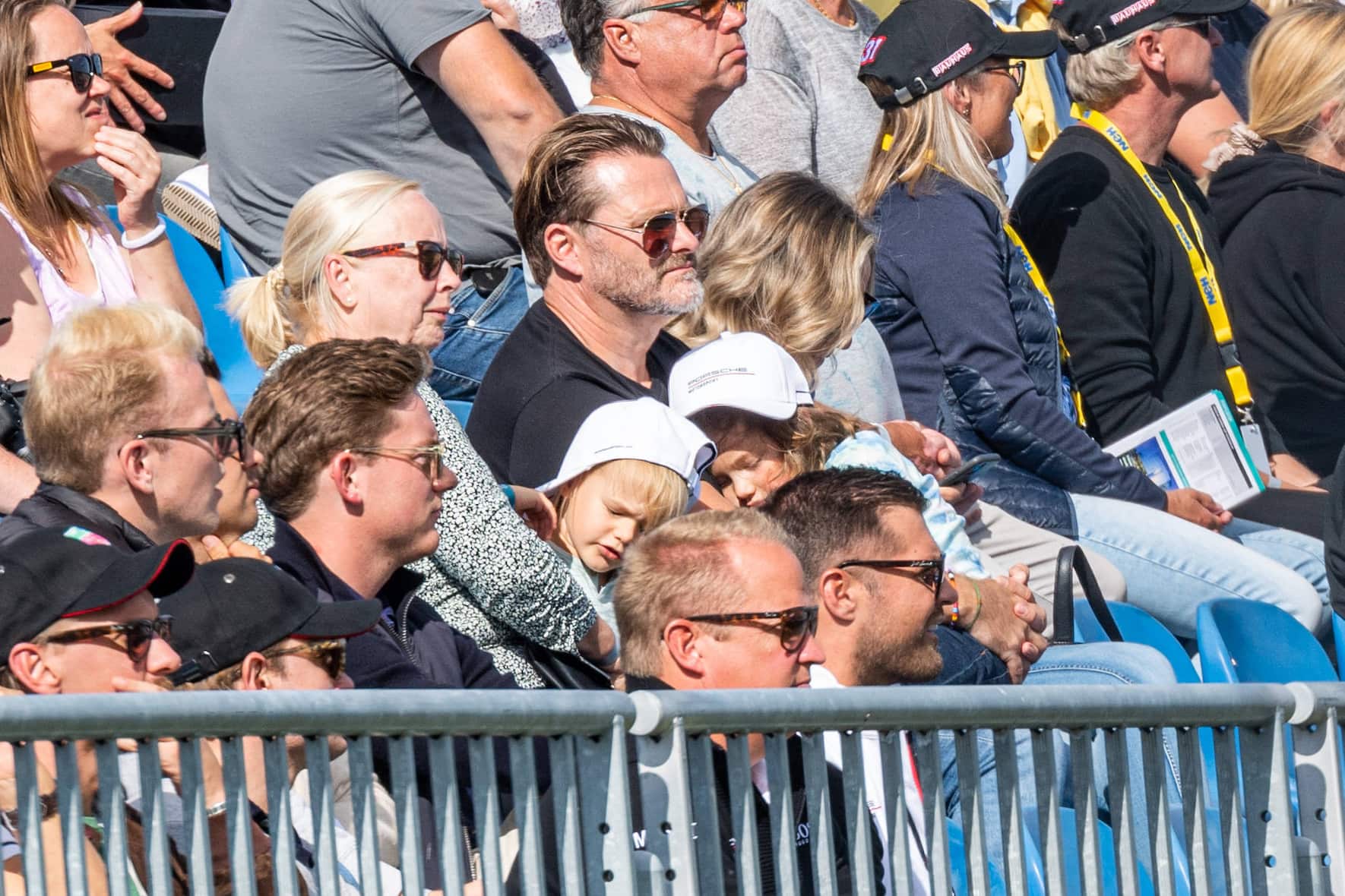 Prinz Gabriel und Prinz Alexander von Schweden mit Grossmutter Marie, Tante Lina und Onkel Mattias