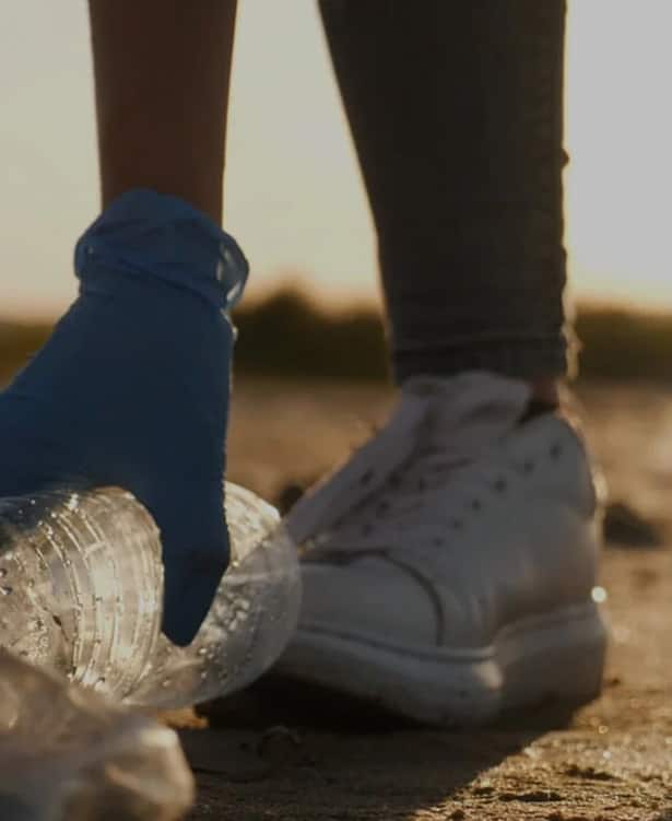 Clarins will die Plastikflut stoppen.